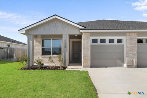 1010 S College Ave, Troy, TX, 76579-2609 | Card Image