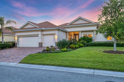 8284 Barton Farms Blvd, SARASOTA, FL, 34240-8210 | Card Image