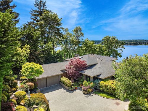 7447 W Mercer Way, Mercer Island, WA, 98040-5536 | Card Image