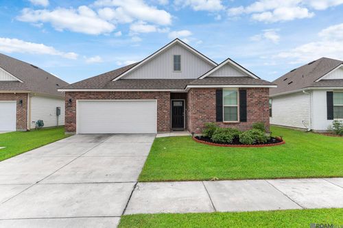 13516 Bellacosa Ave, Baton Rouge, LA, 70817-4045 | Card Image