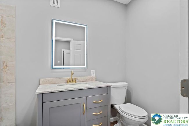 1478 E 5 Th St, Townhouse with 3 bedrooms, 2 bathrooms and null parking in BETHLEHEM PA | Image 19