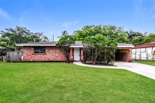 830 E Evanston Cir, Fort Lauderdale, FL, 33312-1937 | Card Image