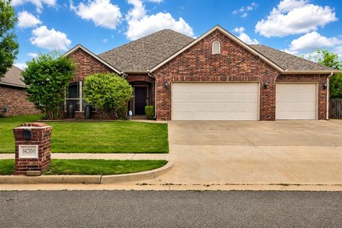 16300 Petaluma Pl, Edmond, OK, 73013-2202 | Card Image