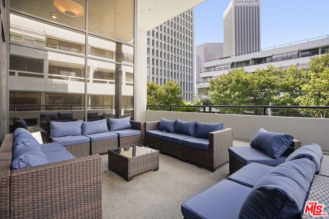 APT-802 - 880 W 1 St St, Condo with 1 bedrooms, 1 bathrooms and 1 parking in Los Angeles CA | Image 39