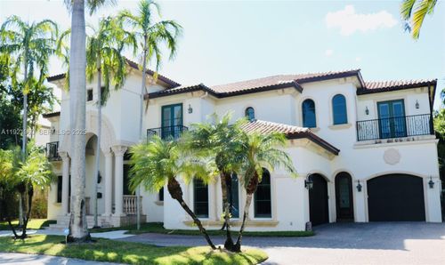 709 Isle Of Palms Dr, Fort Lauderdale, FL, 33301-2511 | Card Image