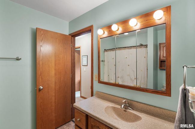 6 Crestview Dr, House other with 4 bedrooms, 3 bathrooms and null parking in Coal Valley IL | Image 17