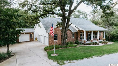 19577 Pheasant Ln, Louisville, NE, 68037-6070 | Card Image