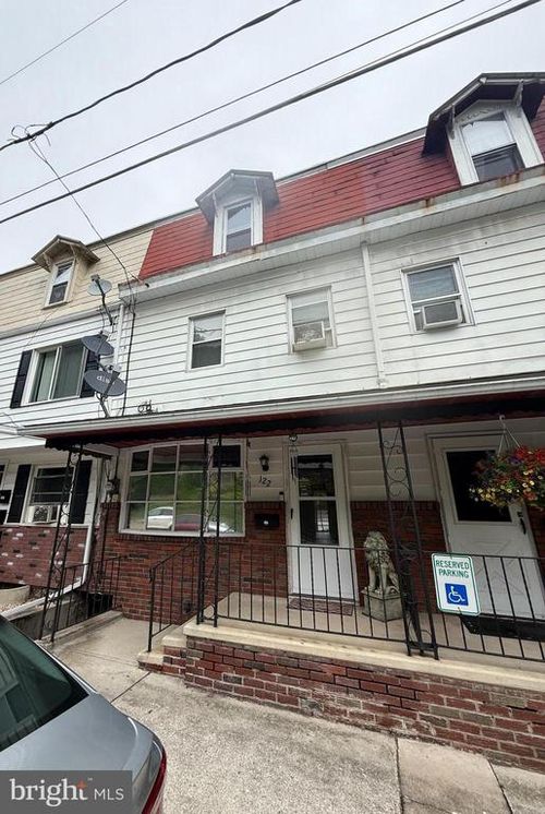 122 Water St, NEW PHILADELPHIA, PA, 17959-1019 | Card Image