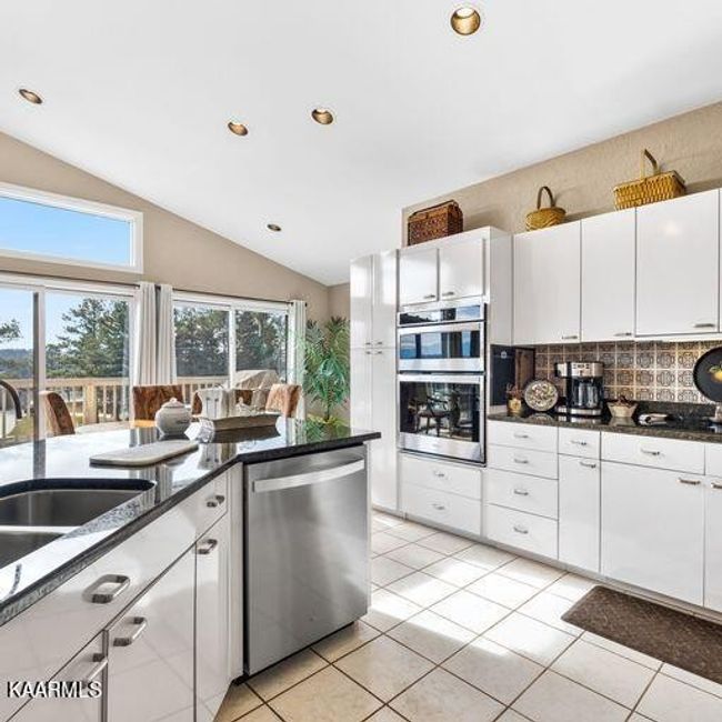 2020 Ranch Rd, House other with 3 bedrooms, 3 bathrooms and 2 parking in Dandridge TN | Image 6