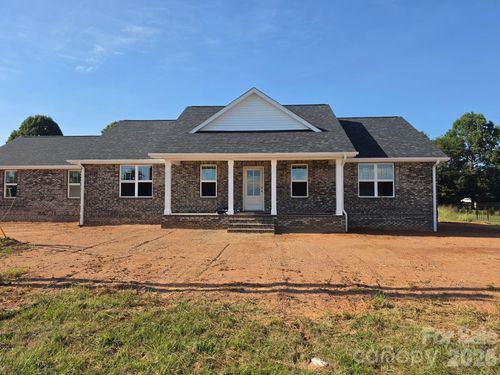 3684 Woodgreen Dr, Lincolnton, NC, 28092-6500 | Card Image
