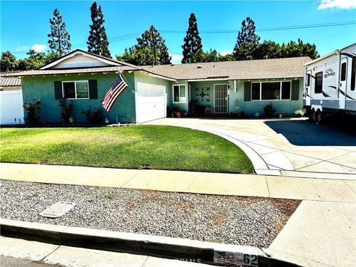 62 E Calle La Sombra, Camarillo, CA, 93010 | Card Image