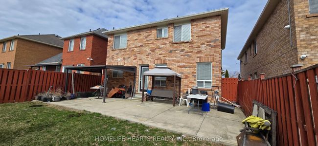 35 Triple Crown Dr, House other with 5 bedrooms, 3 bathrooms and 3 parking in Brampton ON | Image 31