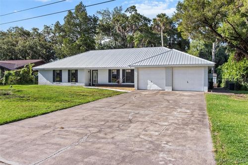 18 Palm Circle Dr, INGLIS, FL, 34449-9782 | Card Image