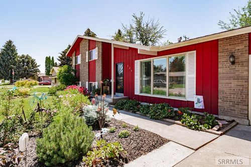 324 Dale Dr, Idaho Falls, ID, 83402-3010 | Card Image