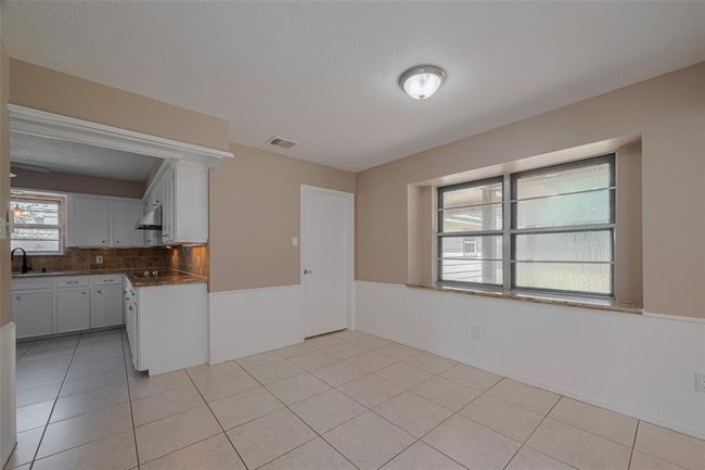 5711 Arenas Timbers Dr, House other with 4 bedrooms, 3 bathrooms and 2 parking in Humble TX | Image 11