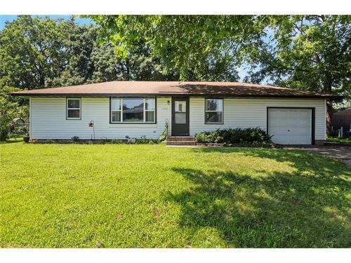 1600 Spring St, Hastings, MN, 55033-3040 | Card Image