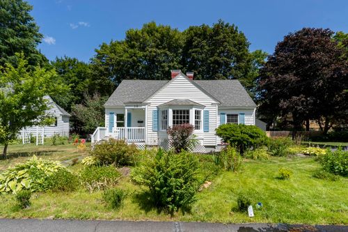 20 Crescent St, Laconia, NH, 03246-3206 | Card Image