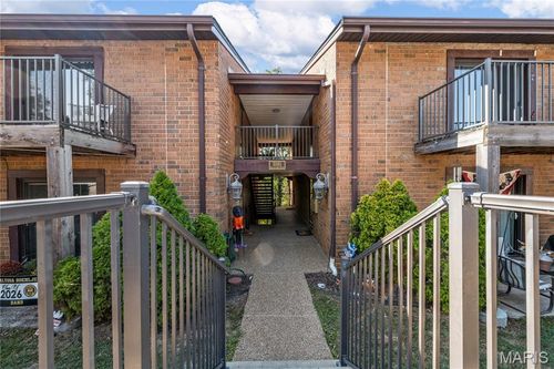 apt-5-5581 Baronridge Dr, Saint Louis, MO, 63129-3030 | Card Image