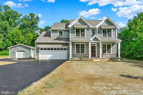 825 Furnace Rd, YORK, PA, 17406-8625 | Card Image