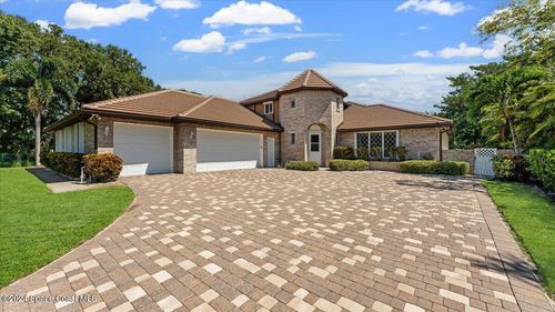 9140 S Tropical Trl, Merritt Island, FL, 32952-6817 | Card Image