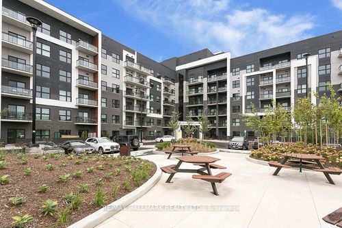 110-128 Grovewood Common, Oakville, ON, L6H0X3 | Card Image