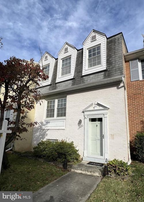 3331 Webley Ct, ANNANDALE, VA, 22003-1147 | Card Image