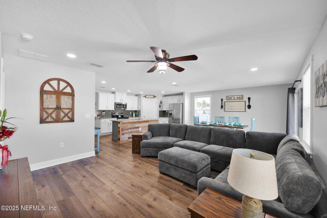 1757 Eagle View Way, House other with 3 bedrooms, 2 bathrooms and null parking in MIDDLEBURG FL | Image 17