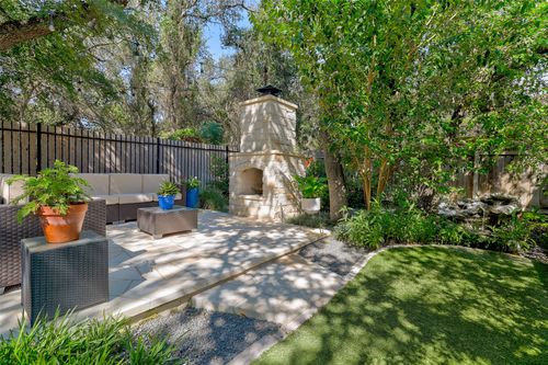 41 Muirfield Greens Ln, Lakeway, TX, 78738-1125 | Card Image