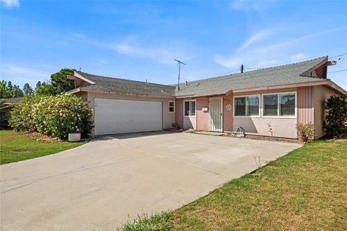 10531 Greta Cir, Cypress, CA, 90630-4821 | Card Image