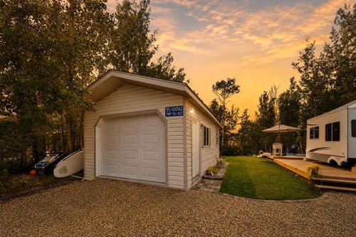 95a-10042 Township Road 422, Rural Ponoka County, AB, T4J1L9 | Card Image