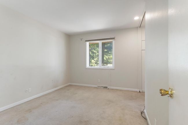 0 - 4 Fields E, Condo with 2 bedrooms, 2 bathrooms and 2 parking in Champaign IL | Image 18