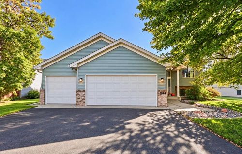 1024 4th St N, Sartell, MN, 56377-1642 | Card Image