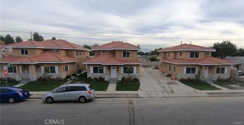 813 N Figueroa St, Santa Ana, CA, 92703-2726 | Card Image