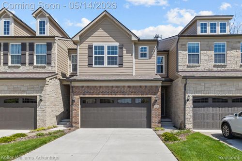 836 Adamson Dr, Waterford, MI, 48329 | Card Image