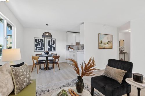 4-3477 Boston Ave, Oakland, CA, 94602-2931 | Card Image