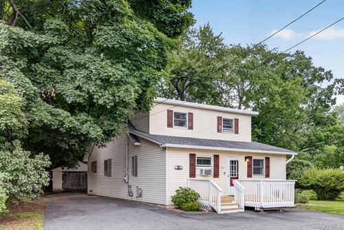 166 E Main St, Washingtonville, NY, 10992-1755 | Card Image