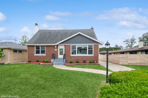 1001 Oakton St, Park Ridge, IL, 60068-2056 | Card Image