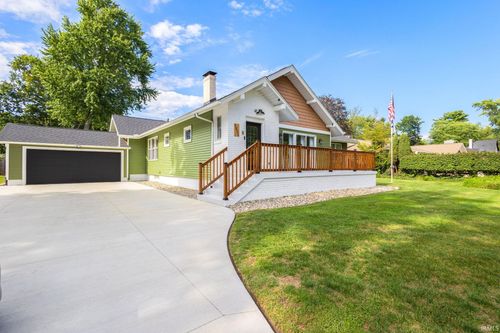 1502 Greenleaf Blvd, Elkhart, IN, 46514-3721 | Card Image