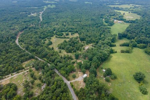 488 Lower Halls Mill Rd, Shelbyville, TN, 37160-6944 | Card Image