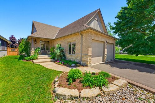 50 Cedar Street, Brant, ON, N3L0A1 | Card Image