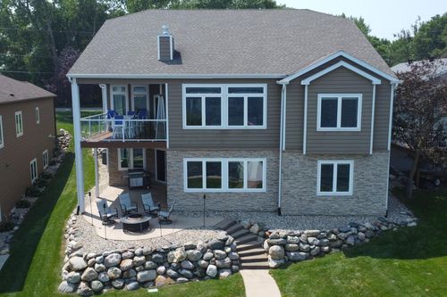 3012 Lakeview St, Milford, IA, 51351-7305 | Card Image