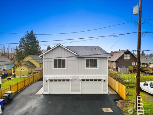 c-2417 Harrison Avenue, Everett, WA, 98201 | Card Image