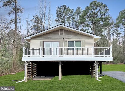 231 Lake Caroline Dr, Ruther Glen, VA, 22546-5227 | Card Image