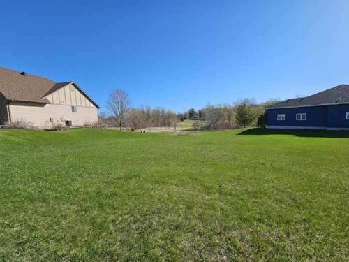 Sterling Ave Sterling Ave, Worthington, MN, 56187 | Card Image