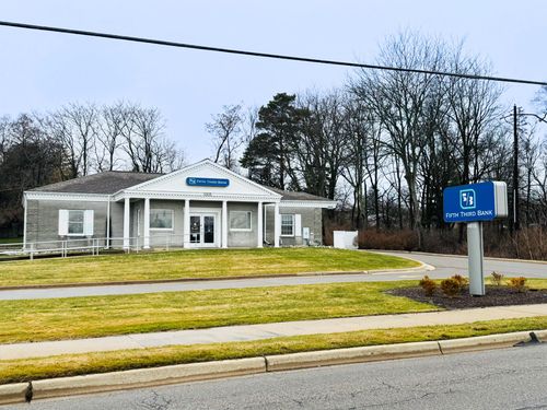 4815 Okemos Road, Meridian Charter Township, MI, 48864 | Card Image