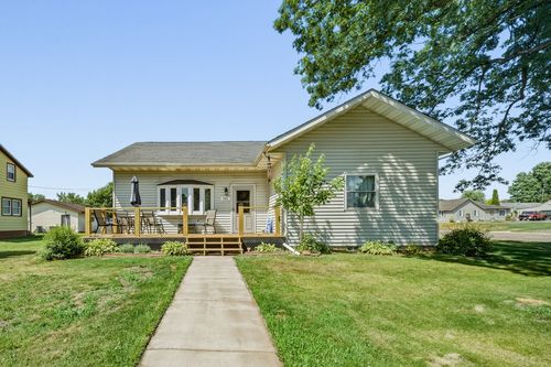 242 2nd Ave, Chippewa Falls, WI, 54729-1207 | Card Image