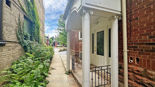 3 - 919 Avenue Rd, Home with 2 bedrooms, 1 bathrooms and 1 parking in Toronto ON | Image 10