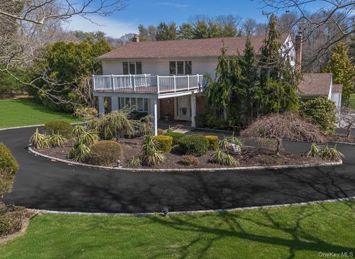 1 Somner Dr, Dix Hills, NY, 11746-5718 | Card Image