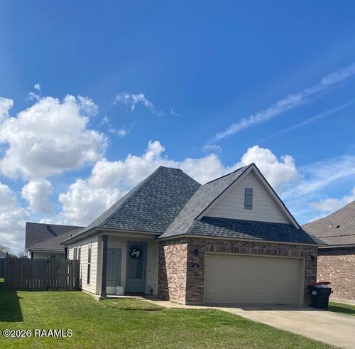 305 Adry Ln, Youngsville, LA, 70592-6781 | Card Image