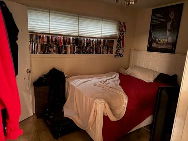 downstairs apartment bedroom #1 | Image 15